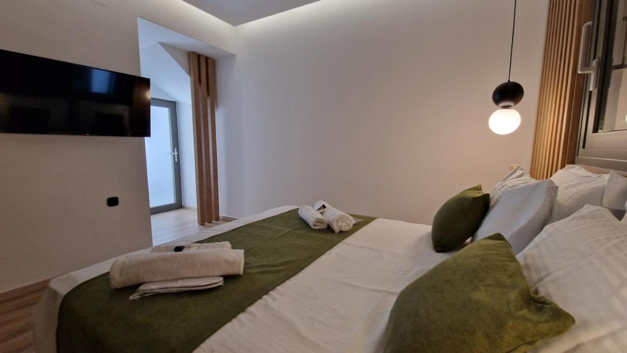 Magdalena Suite 4.0 Iraklion Buitenkant foto